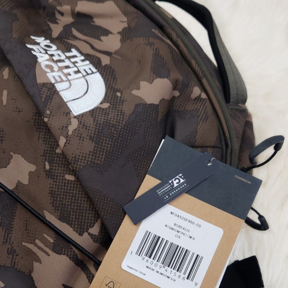 The North Face Borealis Backpack - Picture 10 of 10